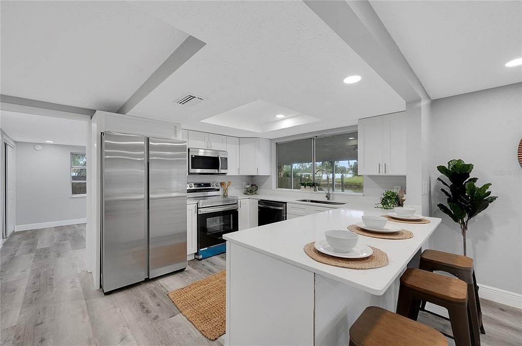 6914 Harbor Dr Hudson, FL 34667  | Condominium