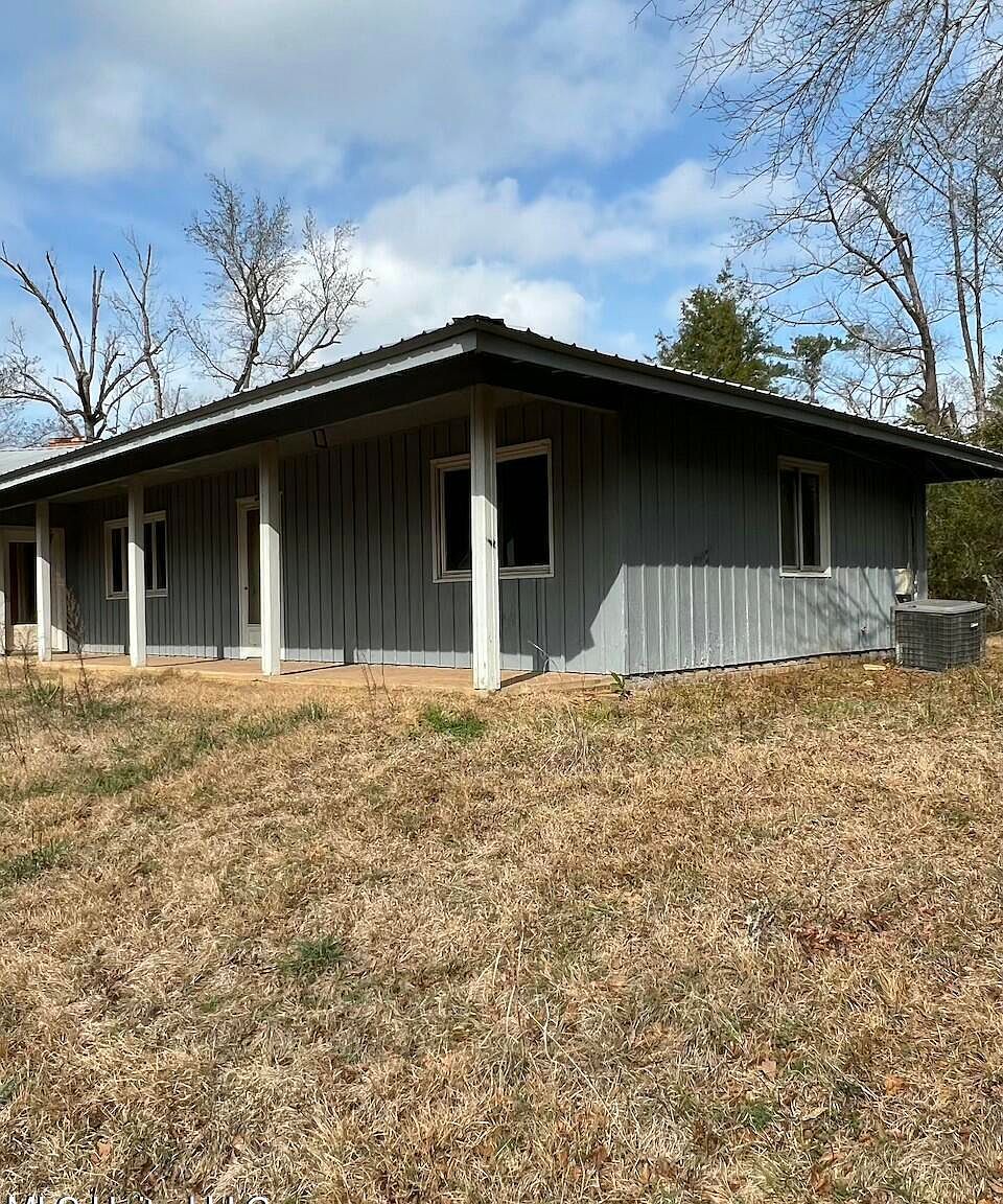 417 Boulevard Ext Lexington, MS 39095  | Single Family