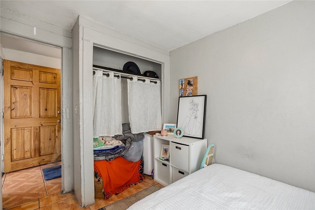 650 S Indiana St Los Angeles, CA 90023  | Multi Family