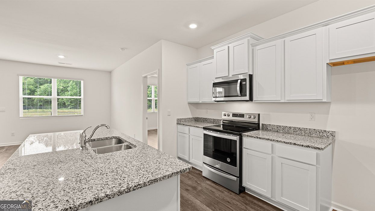 135 Townsend Ct Griffin, GA 30224  | Single Family