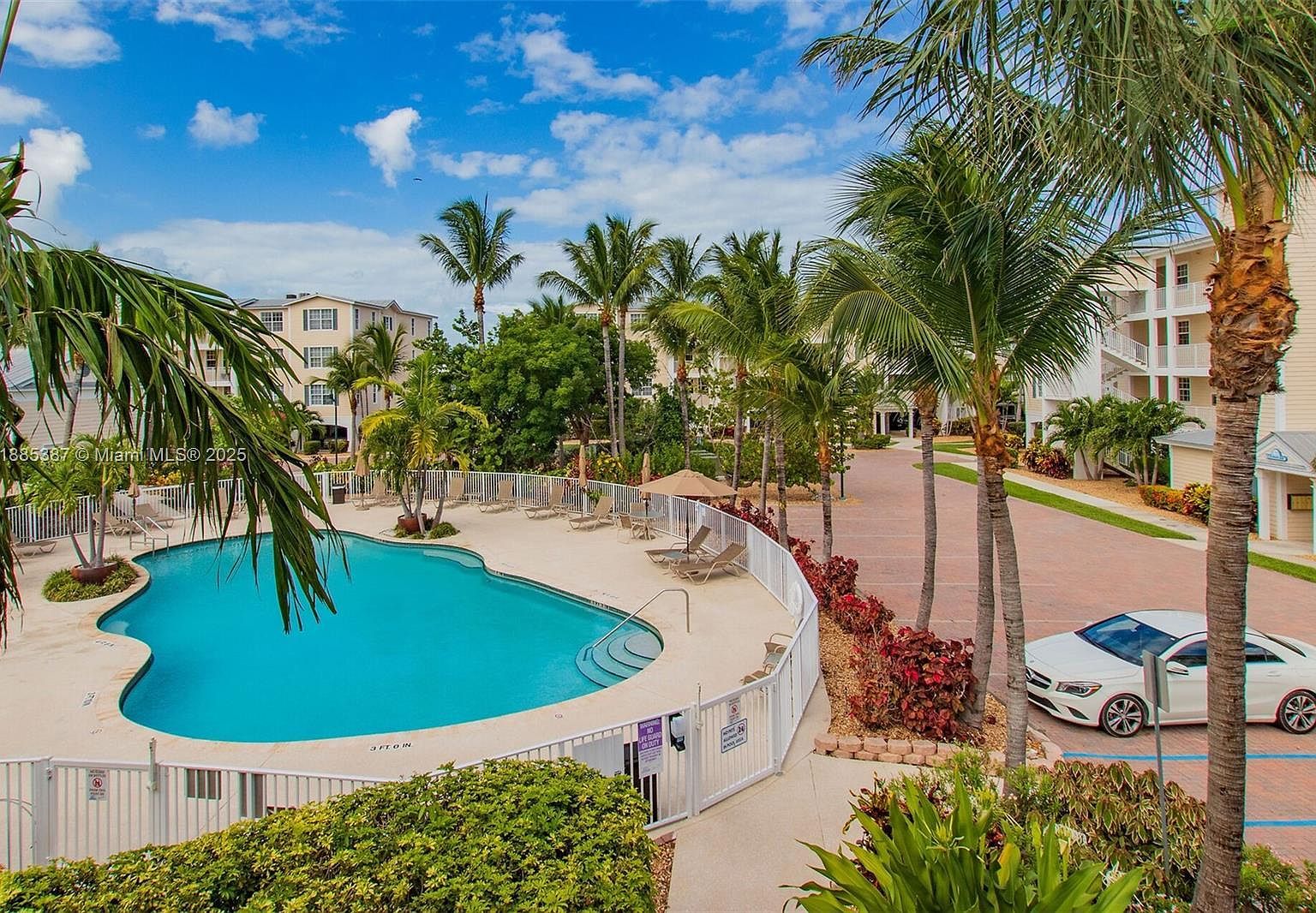 101 Gulfview Dr APT 114 Lower Matecumbe Key, FL 33036  | Condominium