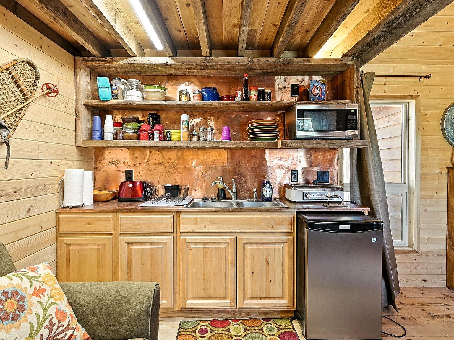 1010 E Pioneer Rd Alton, UT 84710  | Single Family