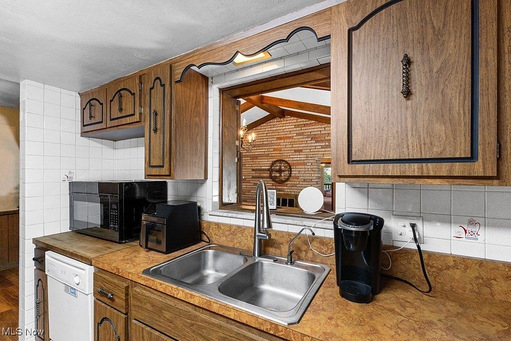 146 N 15th St Weirton, WV 26062 | Single Family