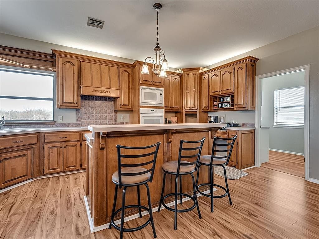 30280 Stephens Dr McLoud, OK 74851 | Single Family