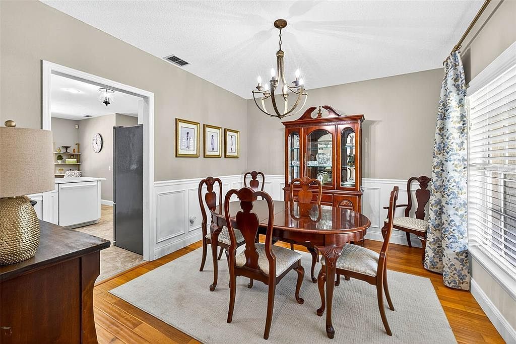 11240 Grandview Dr Dade City, FL 33525  | Single Family