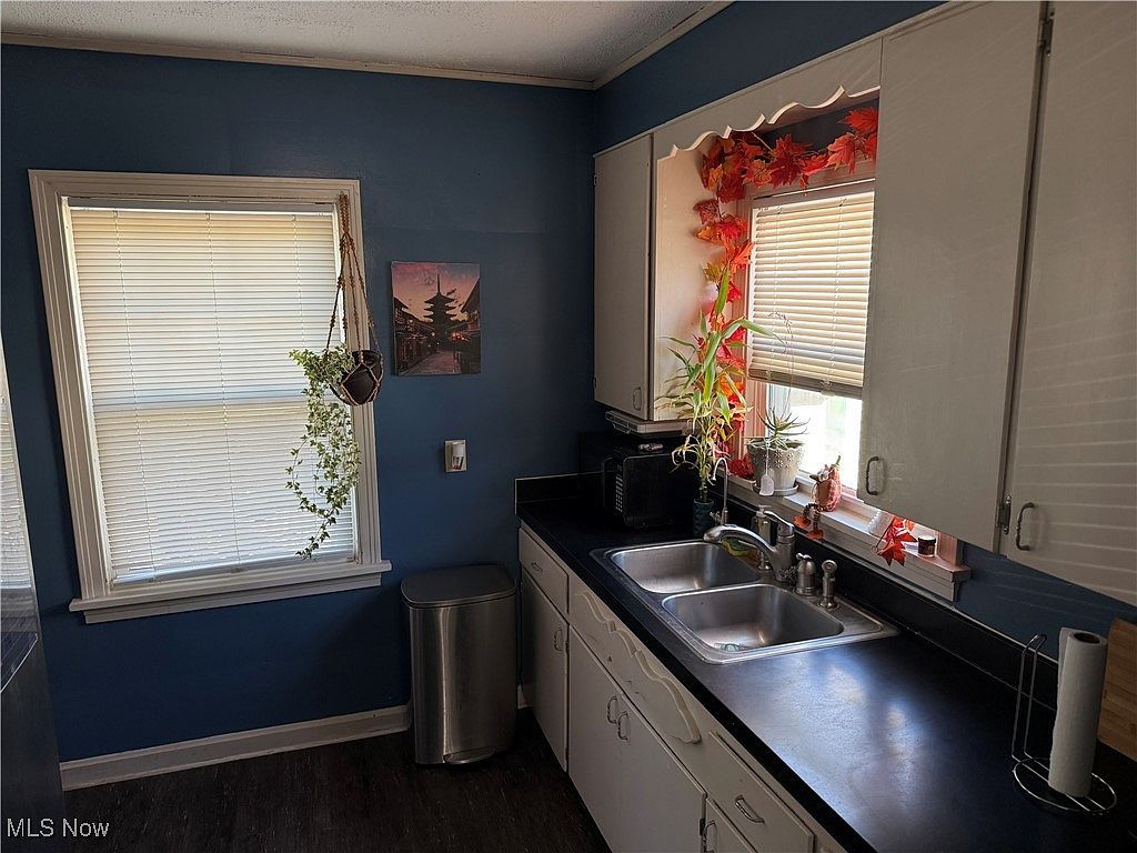 3130 Lincoln Way W Massillon, OH 44647  | Single Family