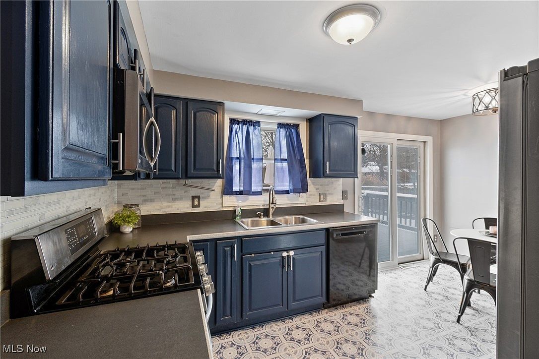 7910 Parkford St NW Massillon, OH 44646  | Single Family