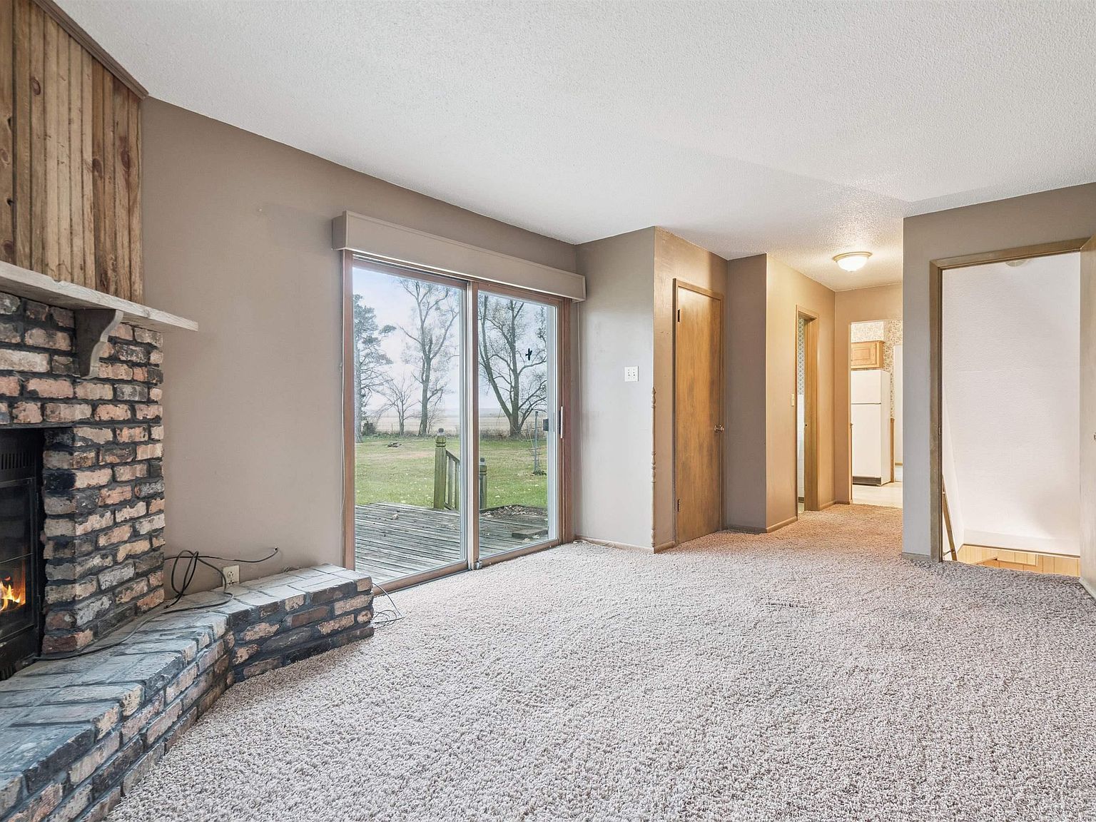 1836 105th St Hazleton, IA 50641  | Single Family