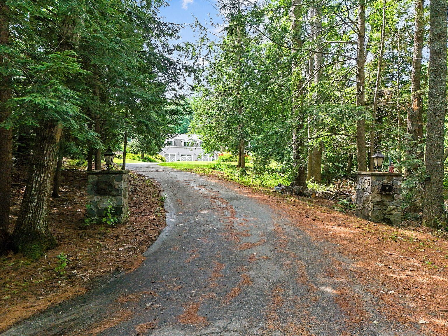 16 Davis Point Rd Wayne, ME 04284  | Single Family