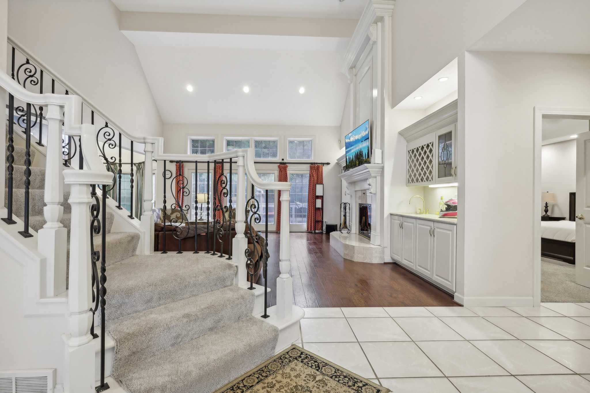 382 West Glen Eagle Drive, Highland Heights, OH, USA, 44143 - Thumbnail 5