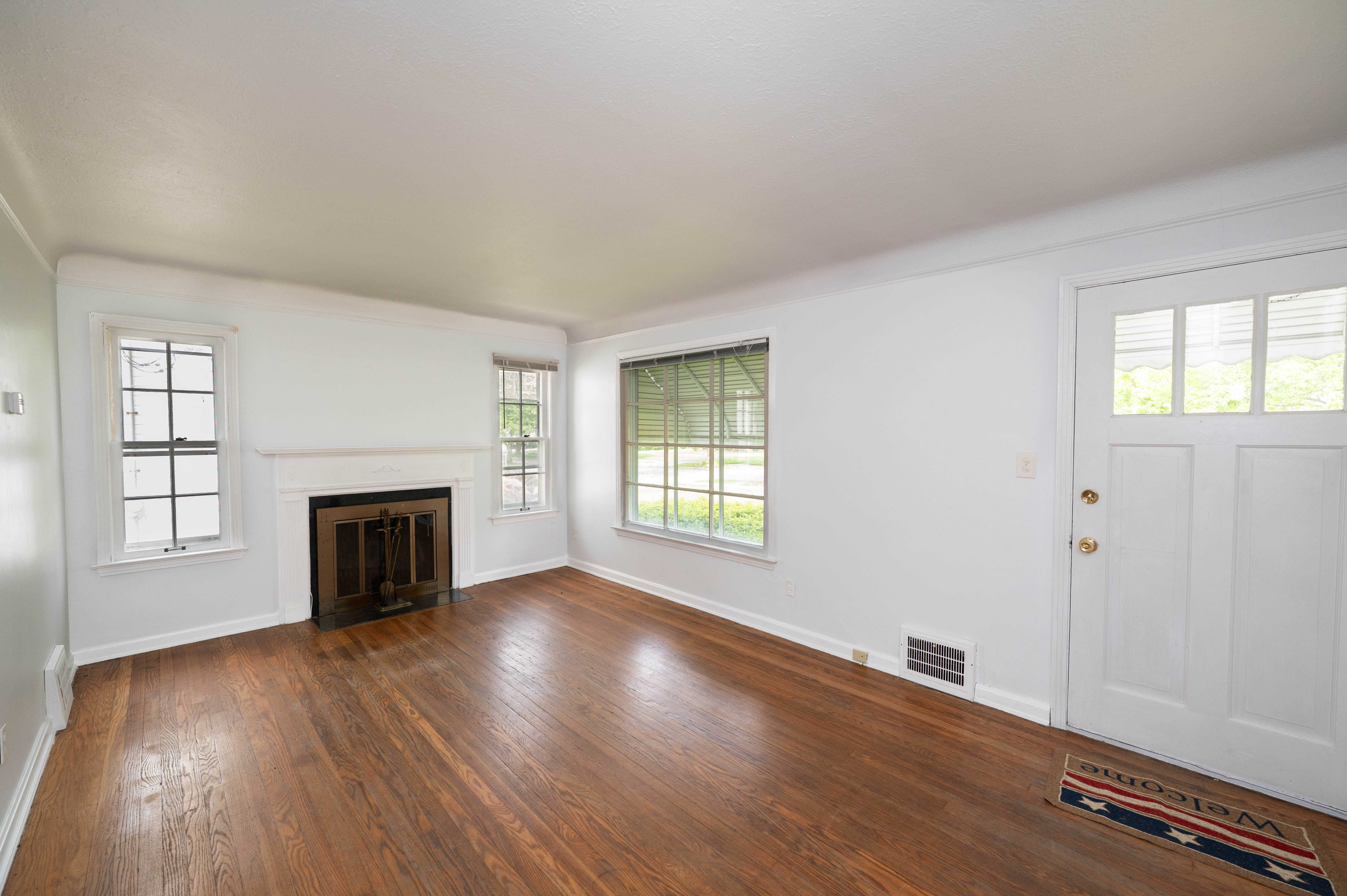 1604 Edgefield Road, Lyndhurst, OH, USA, 44124 - Thumbnail 5