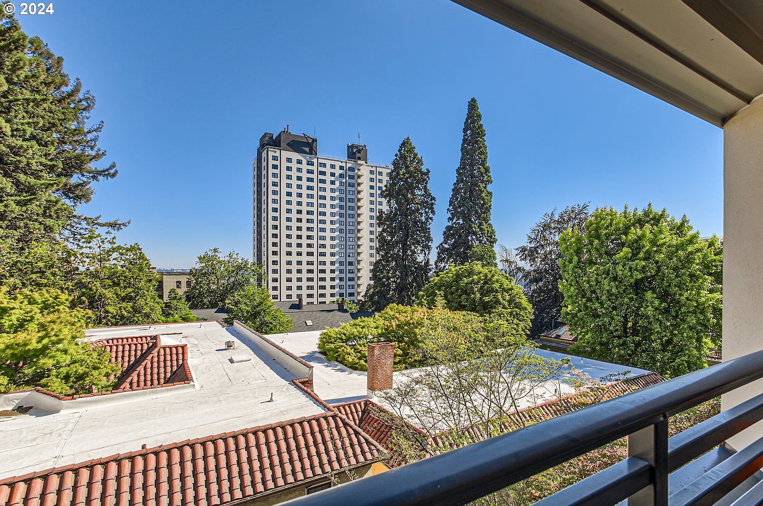 2245 SW Park Pl UNIT 3A Portland, OR 97205 | Condominium