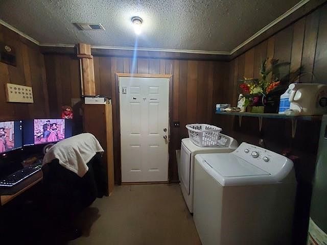 34656 Cedar Niles Rd Paola, KS 66071  | Single Family