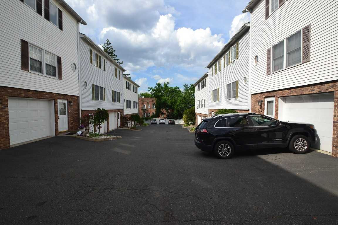 270 Colfax Avenue, Clifton, NJ, USA, 7013  | Town Home