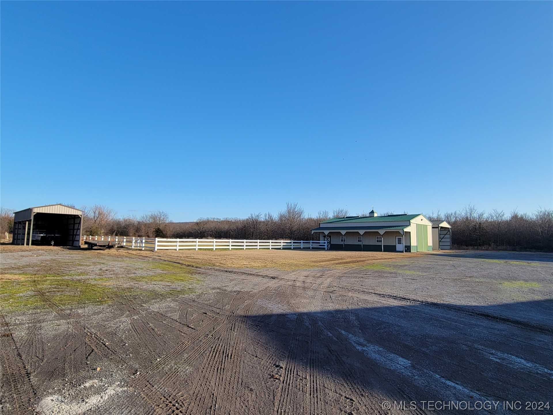 1737 U.S. 62, Fort Gibson, OK, USA, 74434  | Commercial