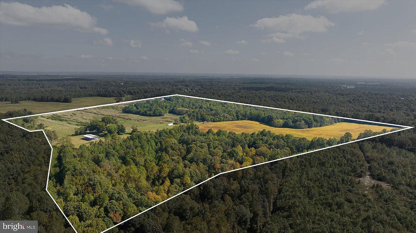 667 Hustle Rd Hustle, VA 22476 | Single Family