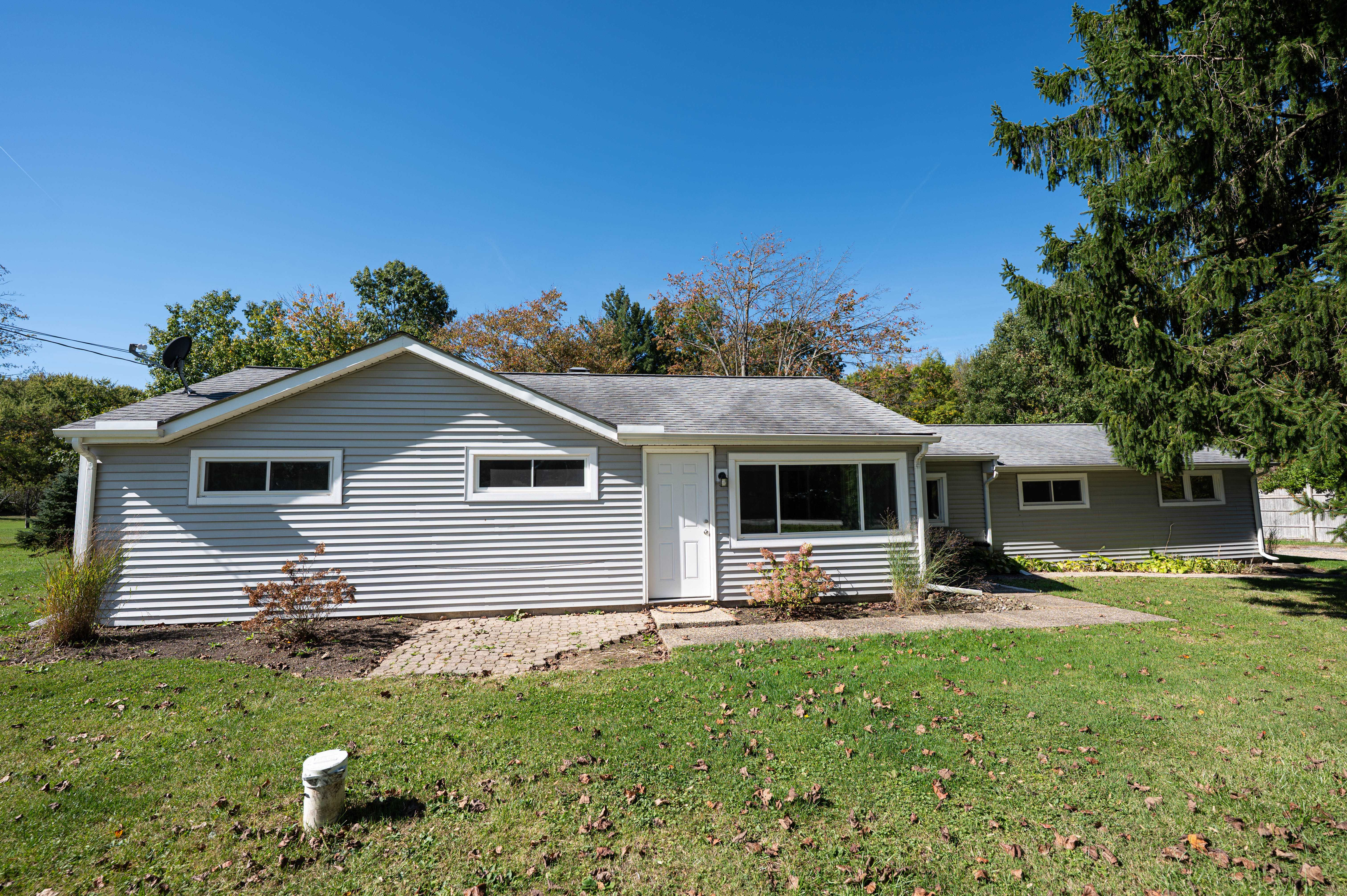 15840 Grace Street, Newbury Township, OH, USA, 44065 - Thumbnail 4