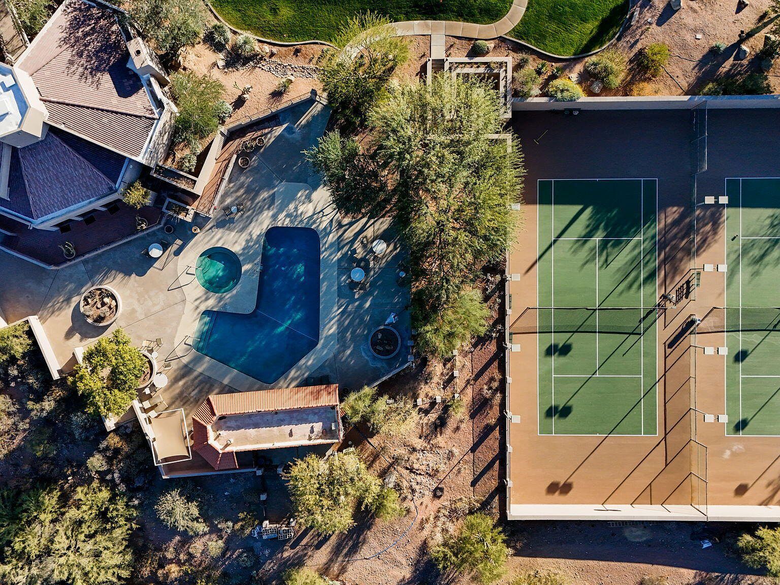 5761 N Echo Canyon Cir Phoenix, AZ 85018 | Single Family