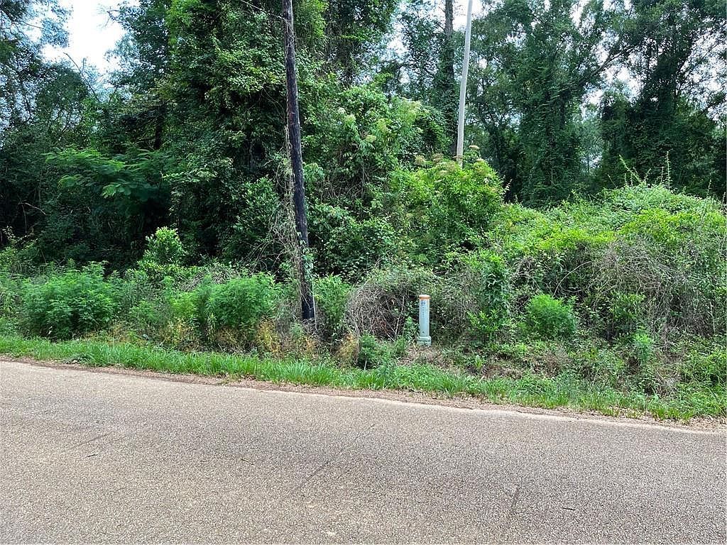 LOT 26 Markham Dr Lacombe, LA 70445  | Land/Lot