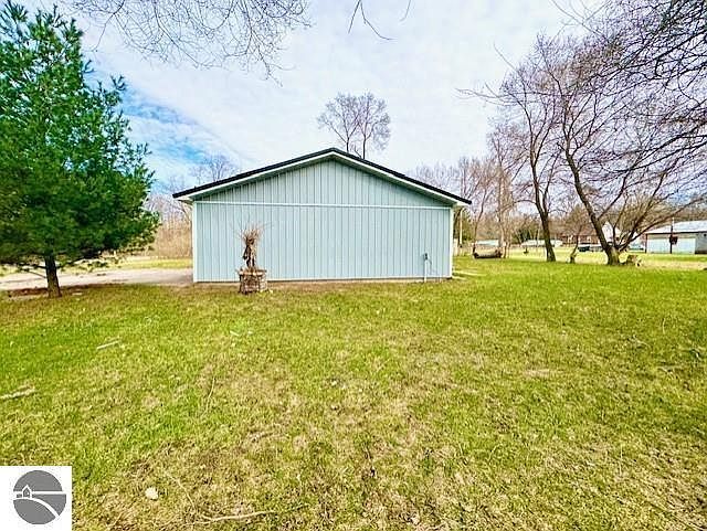 3927 W Tyler Rd Alma, MI 48801  | Single Family