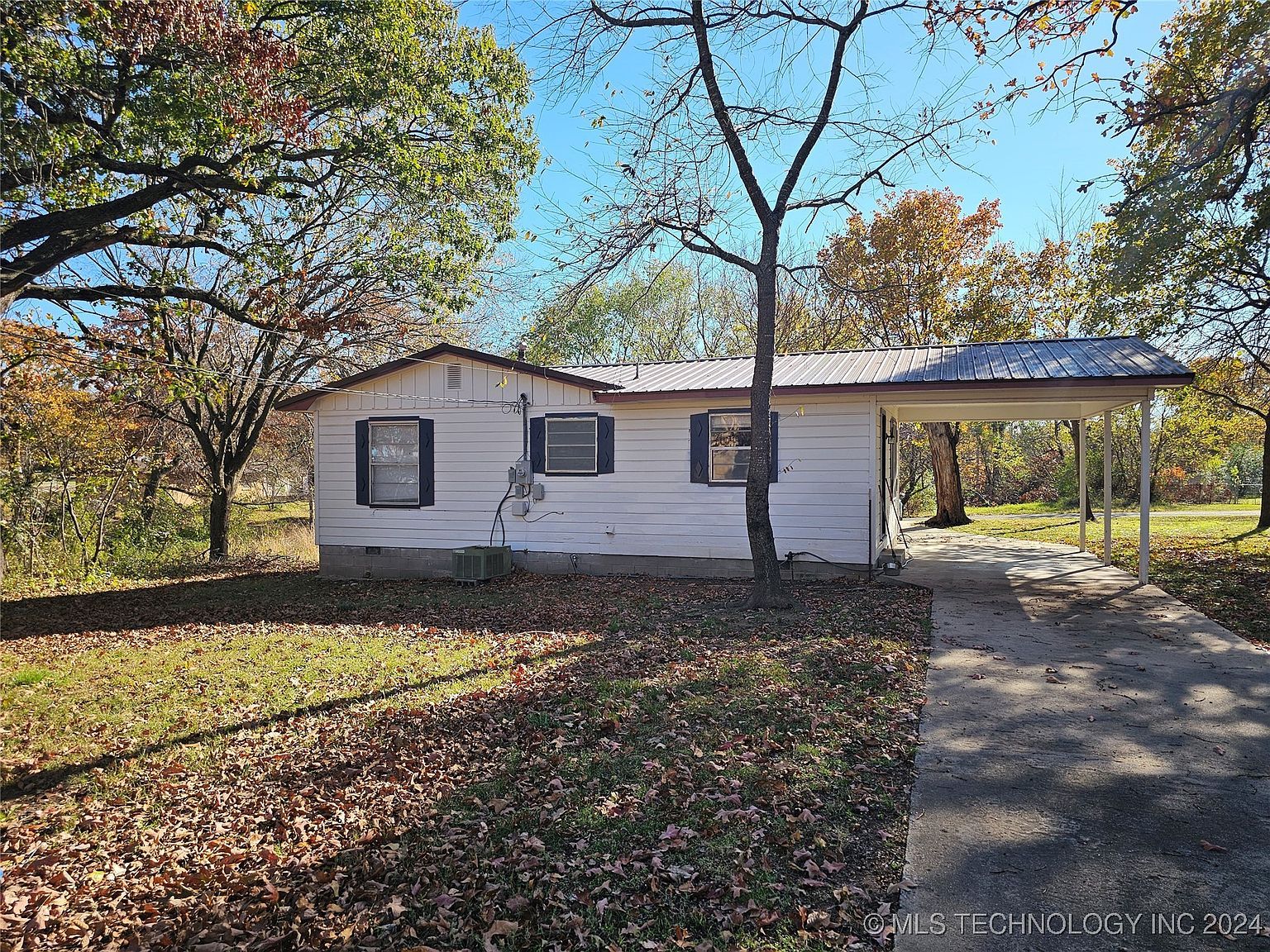 130 E Cheyenne St Langley, OK 74350 | Single Family