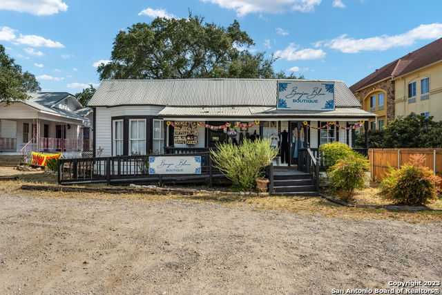 1820 10th Street, Floresville, TX, USA, 78114  | Commercial