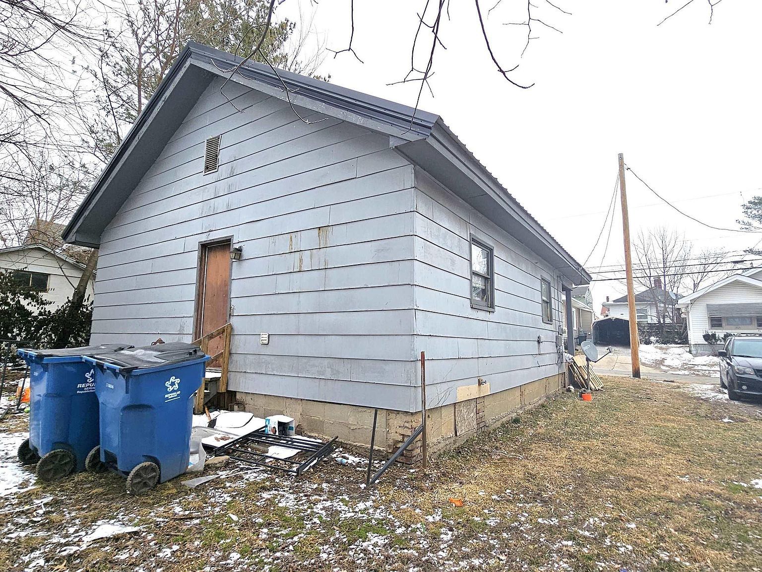 202 S Liberty St Marion, IL 62959  | Single Family