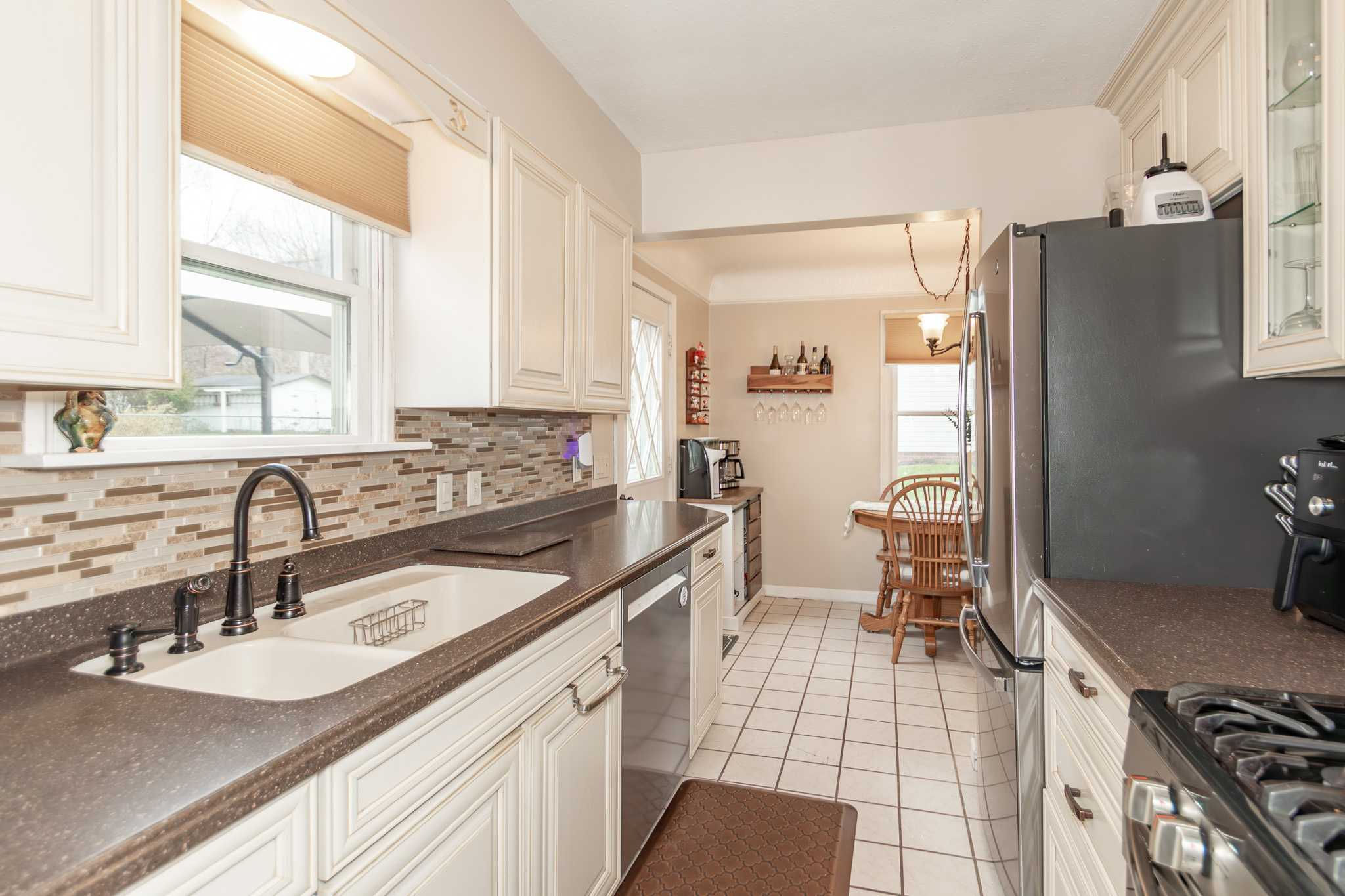 5377 Strawberry Lane, Willoughby, OH, USA, 44094 - Thumbnail 5