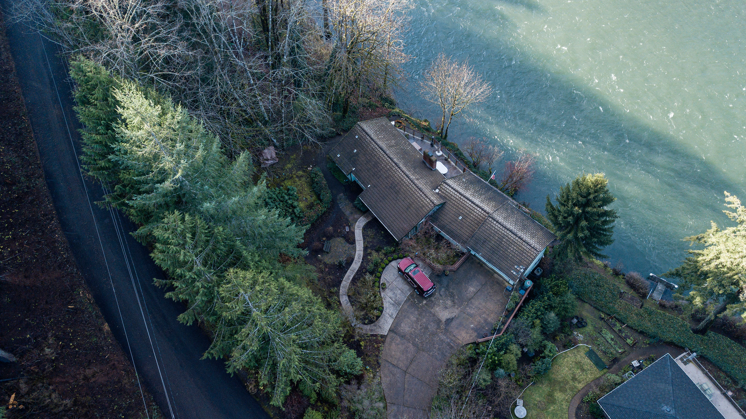 91014 Leashore Drive, Vida, OR, USA, 97488  | Single Family