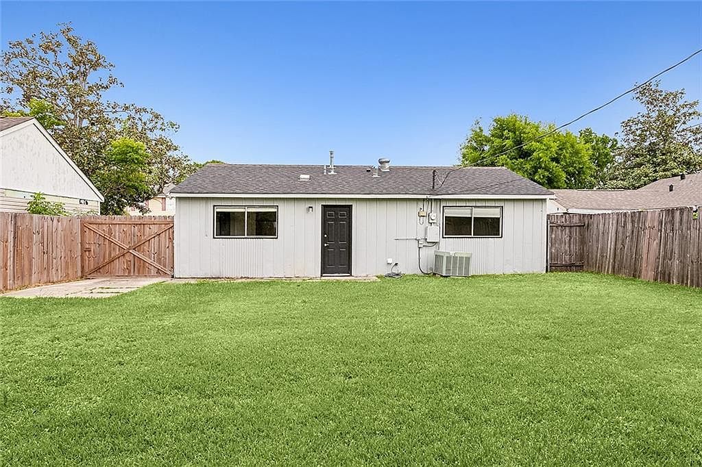 137 Blanche Dr Westwego, LA 70094  | Single Family