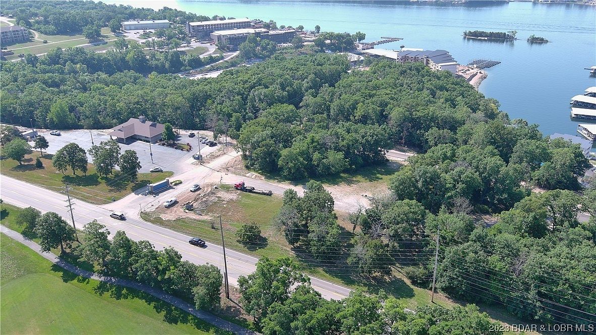 Horseshoe Pkwy Lake Ozark, MO 65049 - Thumbnail 5