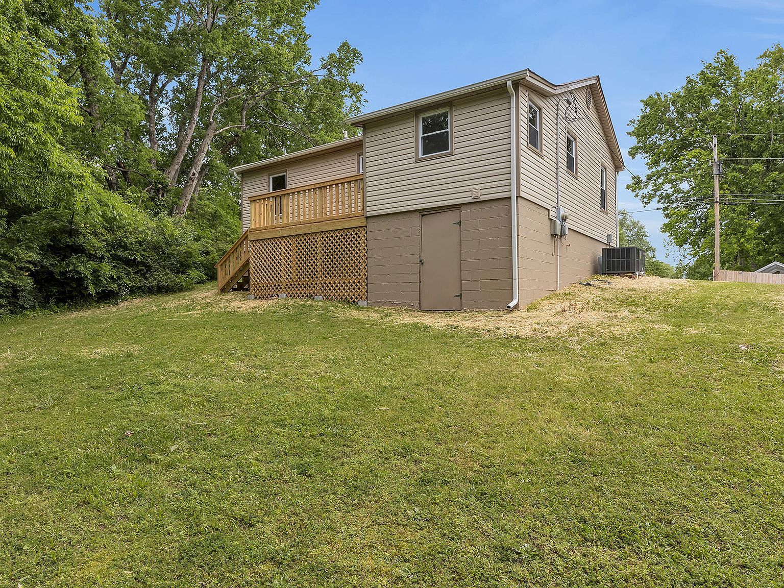 4420 Short St Chattanooga, TN 37416  | Single Family