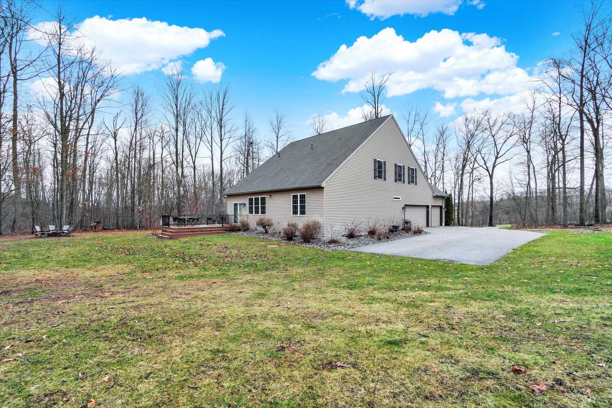 558 Rocky Rd, Red Lion, PA, USA, 17356  | Single Family