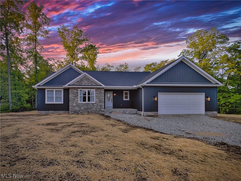 6377 Meander Glen Dr Youngstown, OH 44515 | Single Family