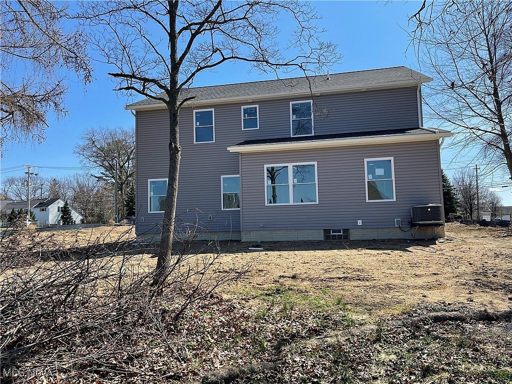 9279 Jackson St Mentor, OH 44060  | Single Family