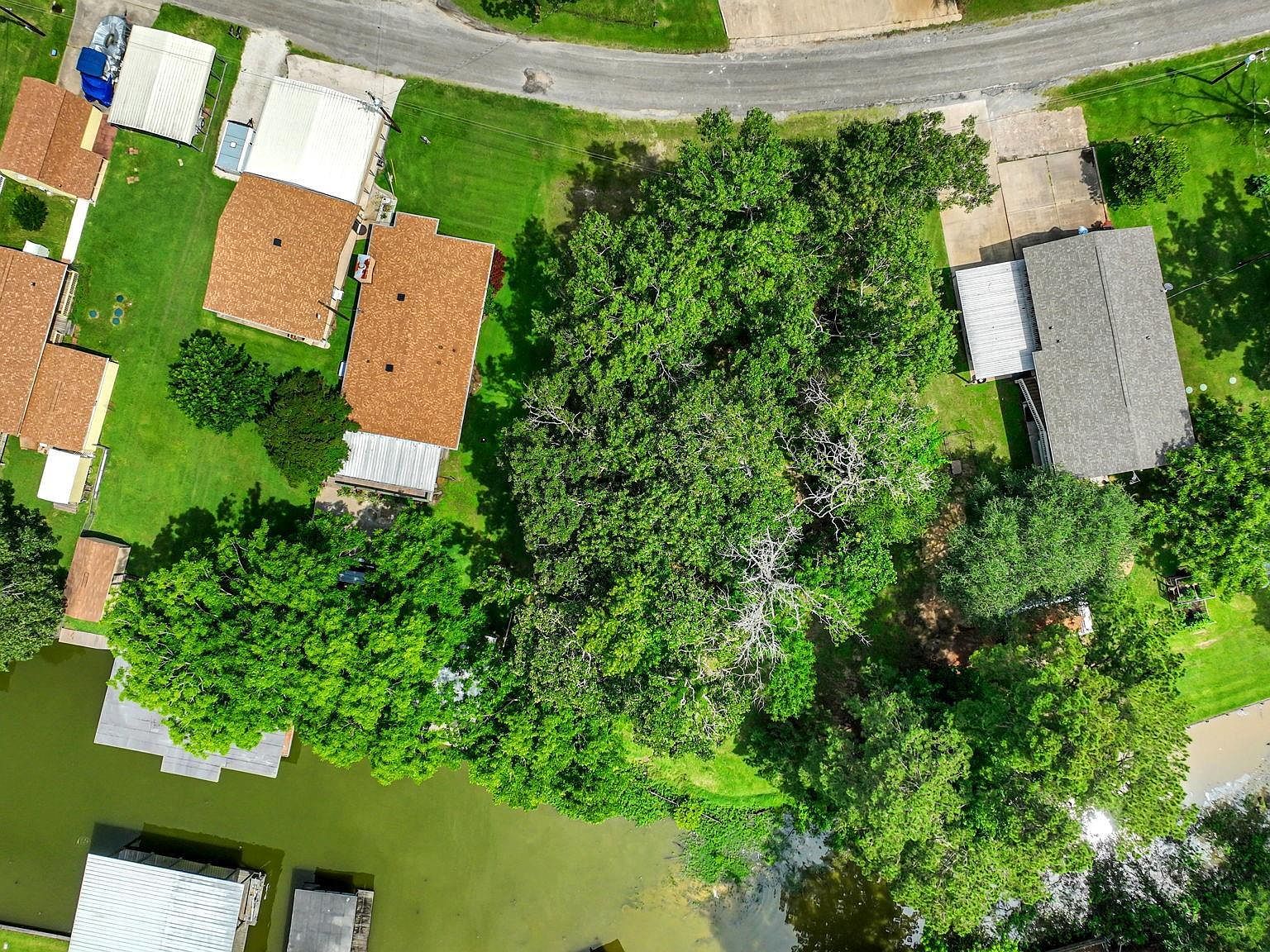 139 S Circle Dr Livingston, TX 77351  | Land/Lot