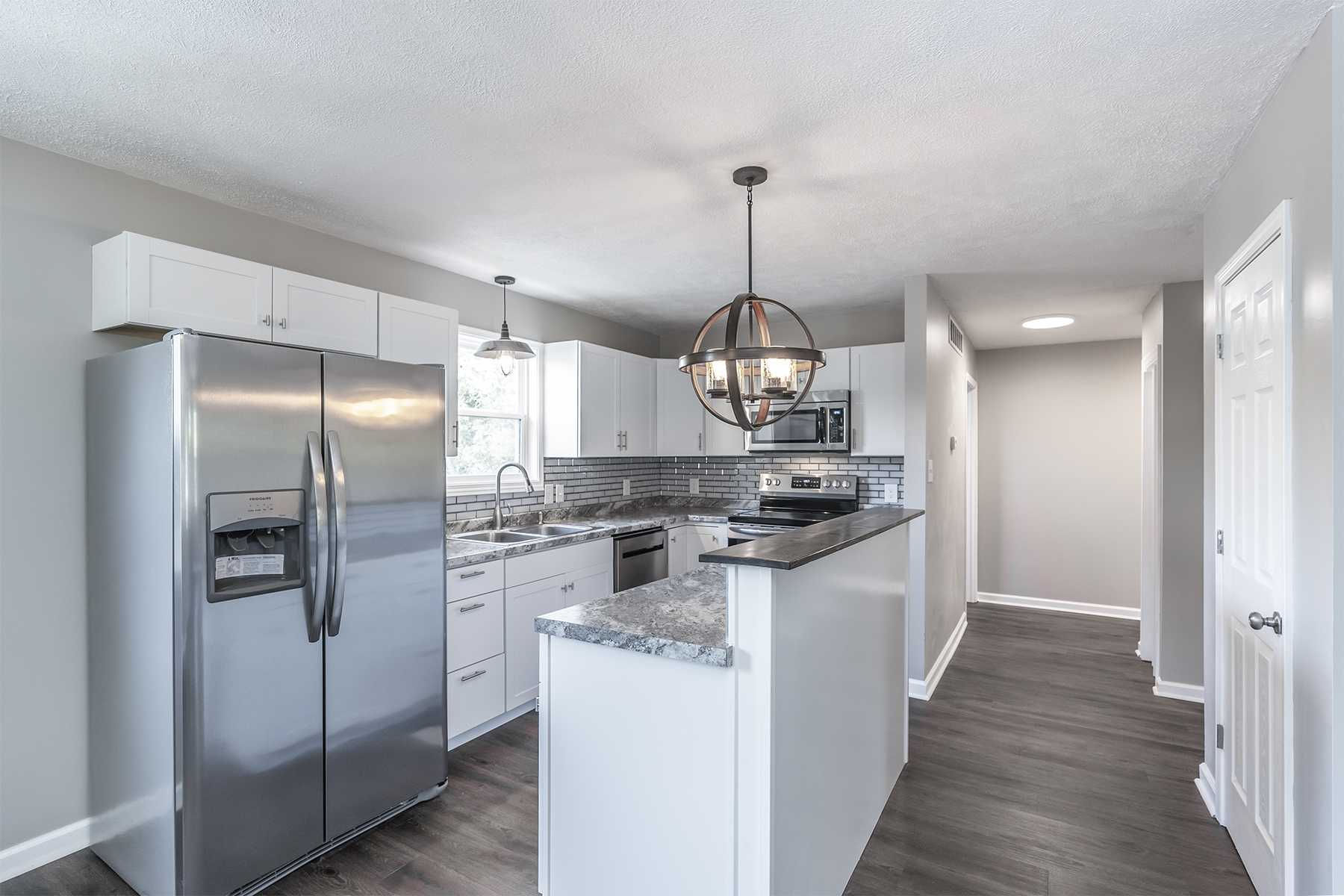 55 Clearview Dr, Irvine, KY, USA, 40336 - Thumbnail 2