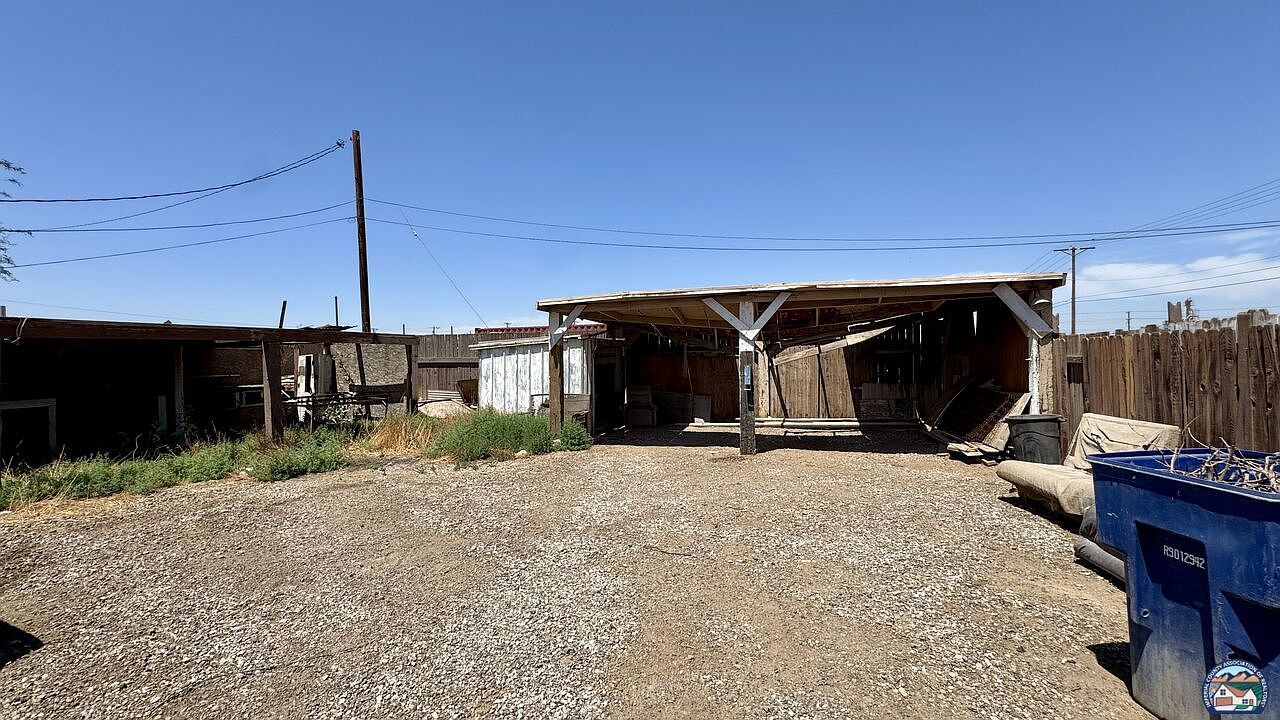 501 S P St Imperial, CA 92251  | Single Family