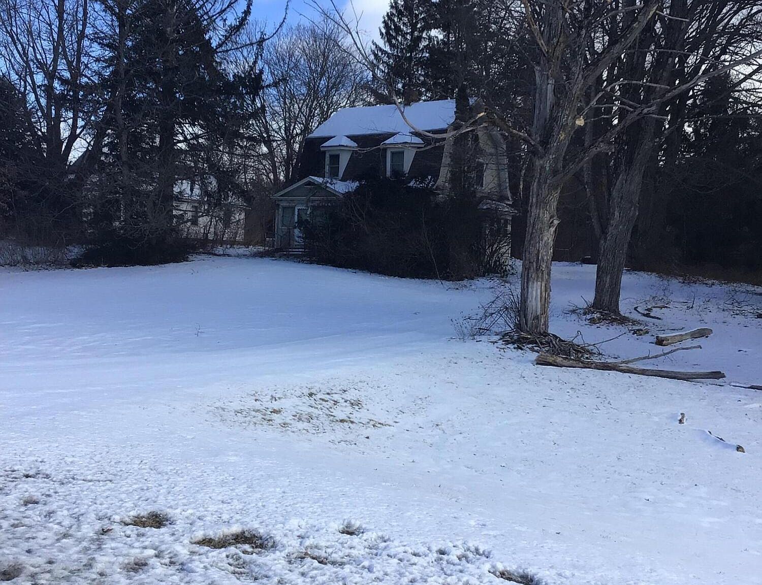 546-548 Maple Ave S Saratoga Springs, NY 12866  | Single Family