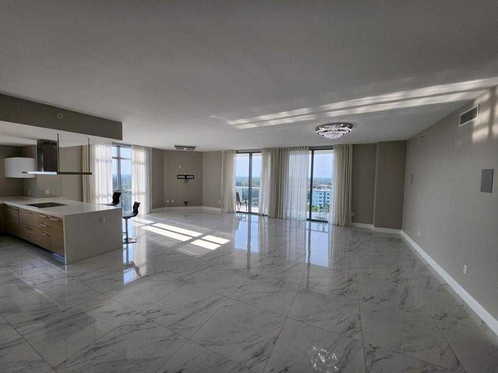17301 Biscayne Blvd # 1202 NORTH MIAMI BEACH, FL 33160-5072  | Condominium