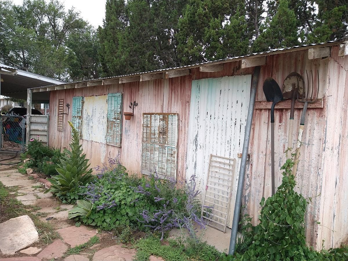 204 Limit Ave S Mountainair, NM 87036 | Single Family