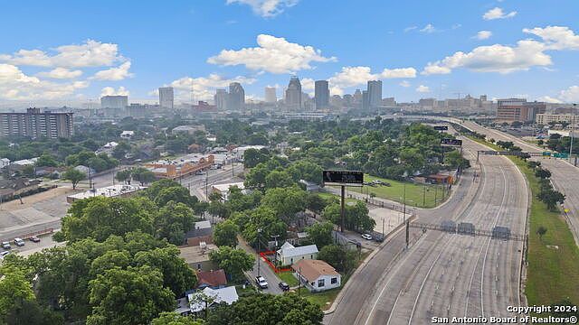 1020 W Poplar St San Antonio, TX 78212  | Single Family