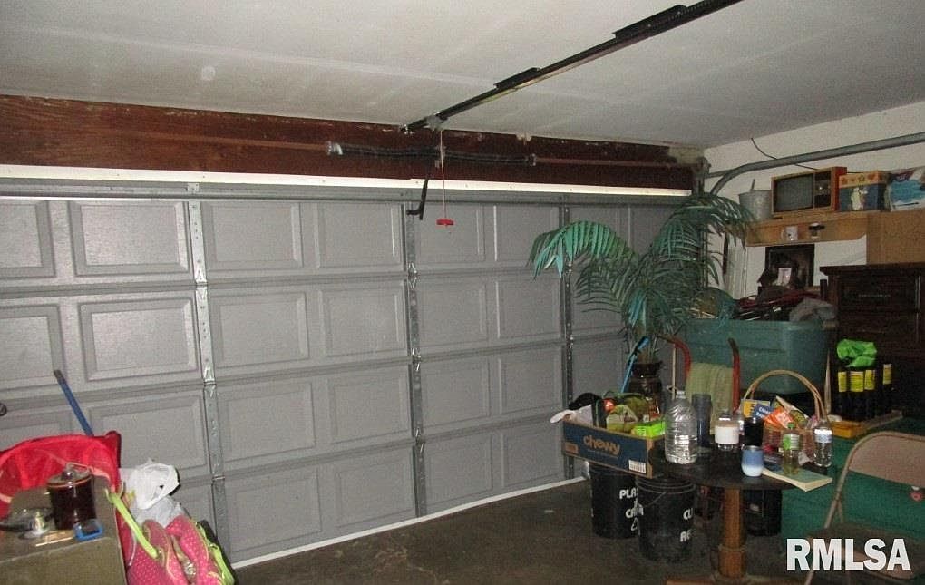 1118 N 13th St Clinton, IA 52732  | Single Family