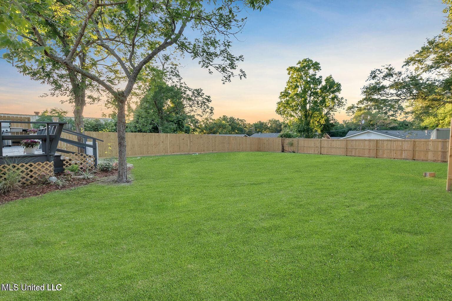 1264 28th St Gulfport, MS 39501  | Single Family