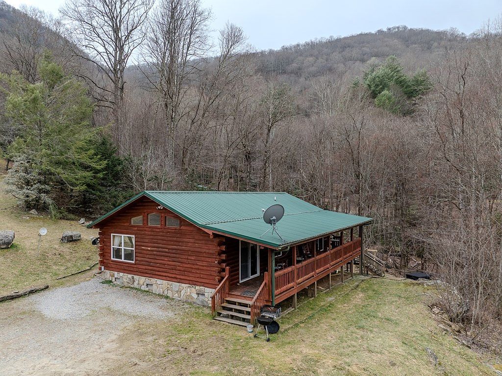 97 Deep Gully Rd Bryson City, NC 28713 | Single Family