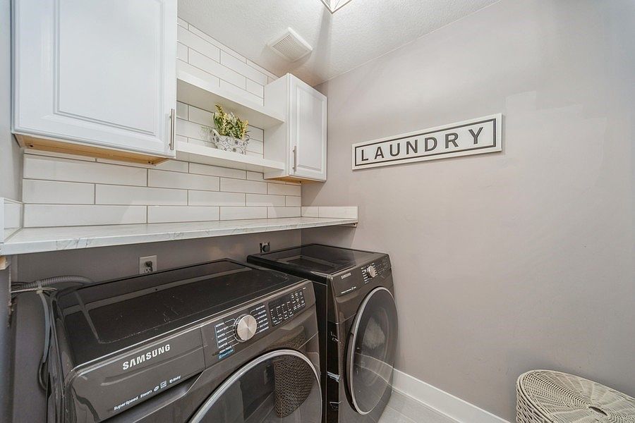 10120 Meredith Dr APT 9 Urbandale, IA 50322 | Condominium