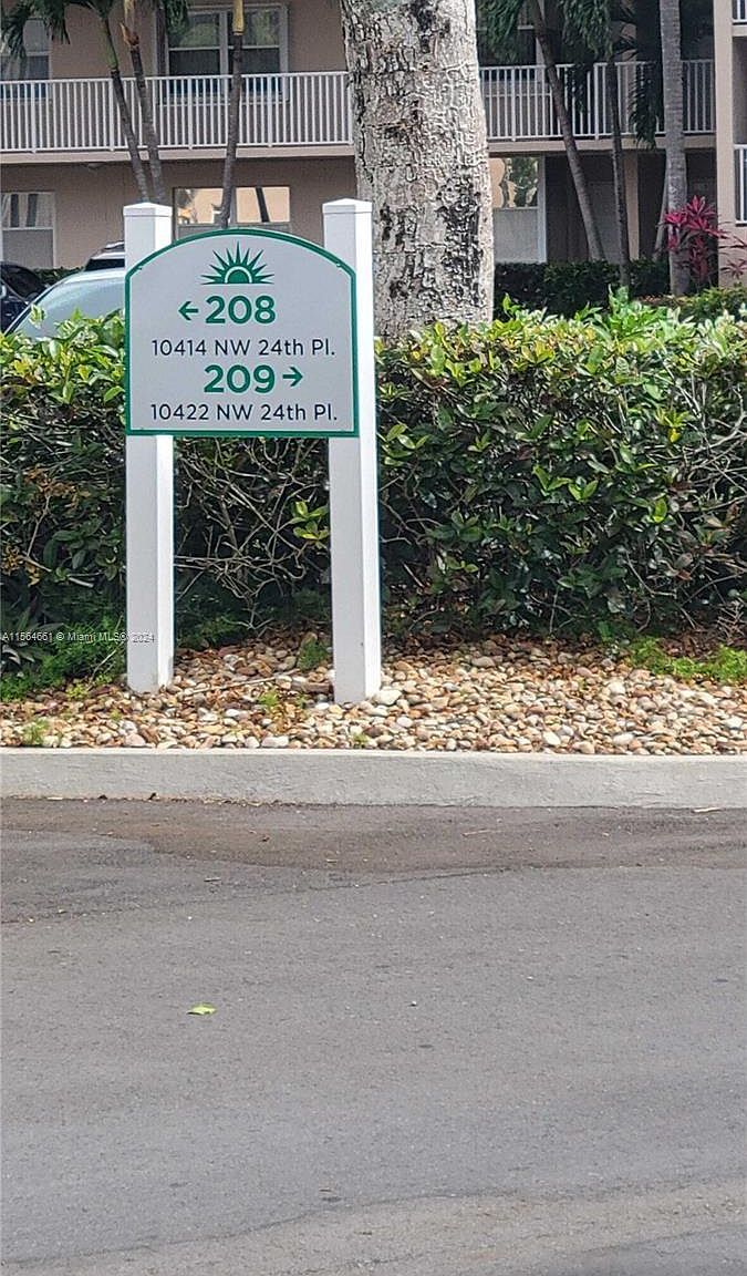10422 NW 24th Pl APT 210 Sunrise, FL 33322 | Condominium