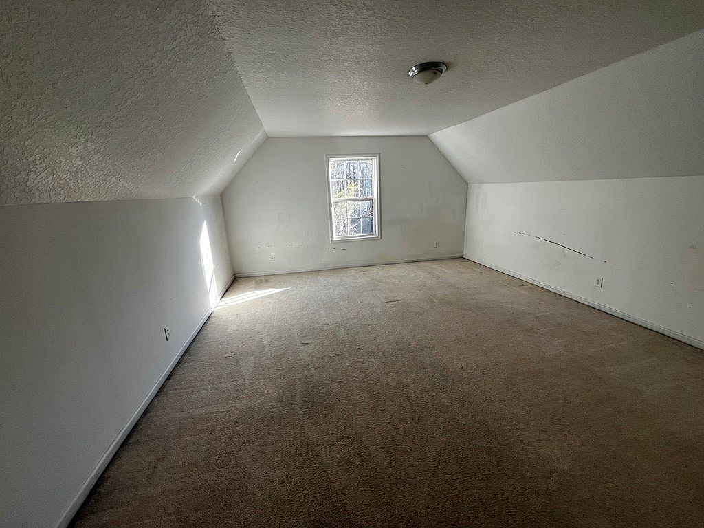 83 E Howell Dr Lakeland, GA 31635  | Single Family