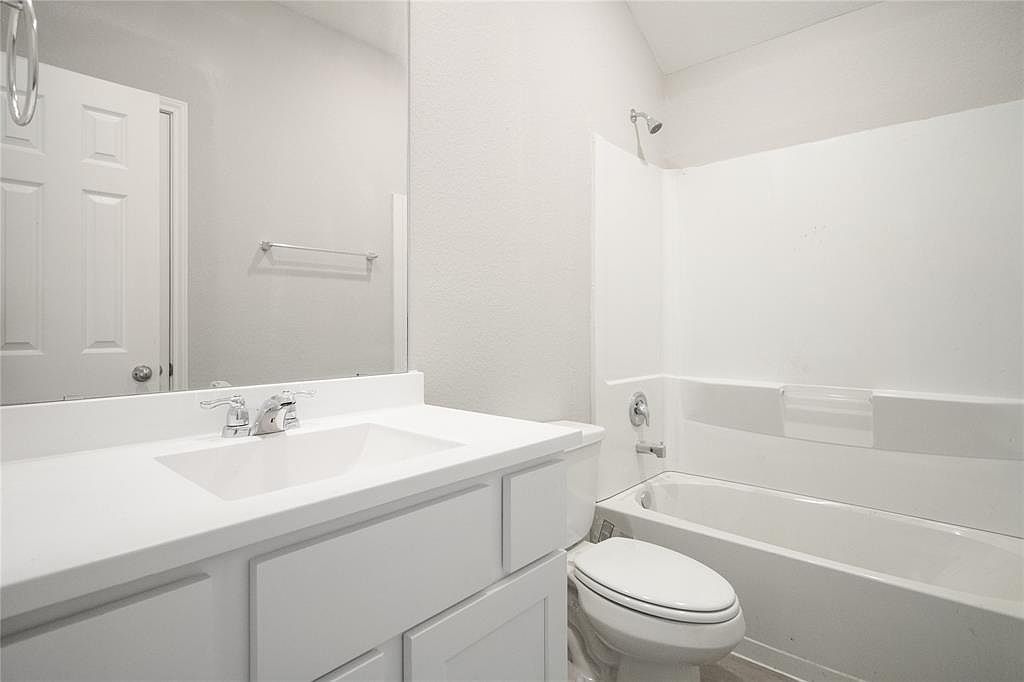 805 Jefferson Ave Cleveland, TX 77327 | Single Family