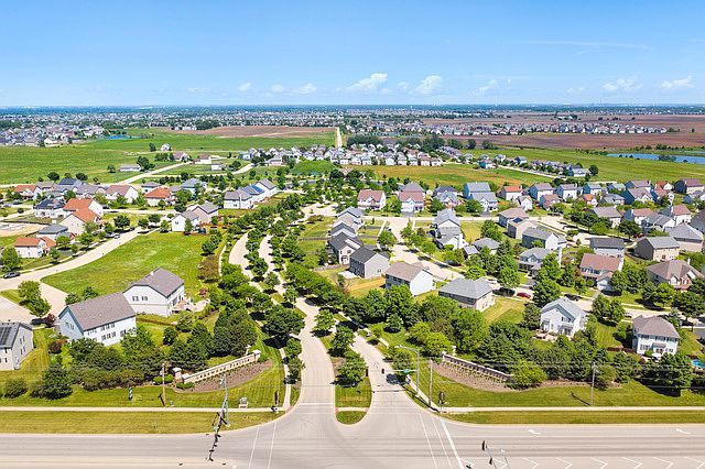 7503 Blueblossom Ln Joliet, IL 60431  | Single Family